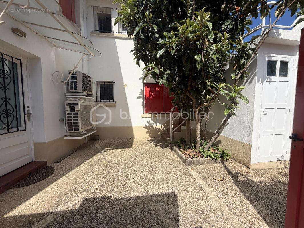 Belle maison entièrement rénovée au goût du jour - photo 3