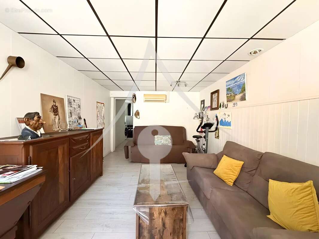 Maison à LAVERNOSE-LACASSE