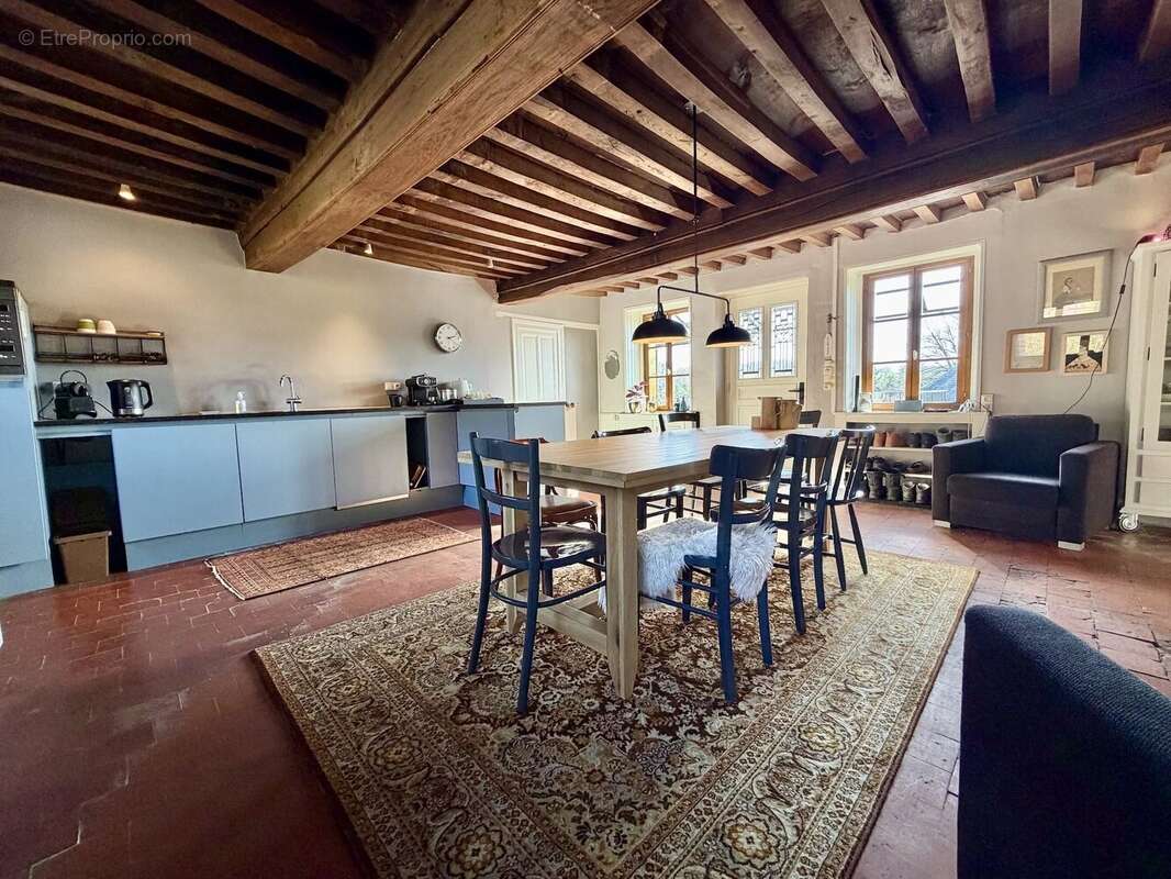 Maison à MONTSAUCHE-LES-SETTONS