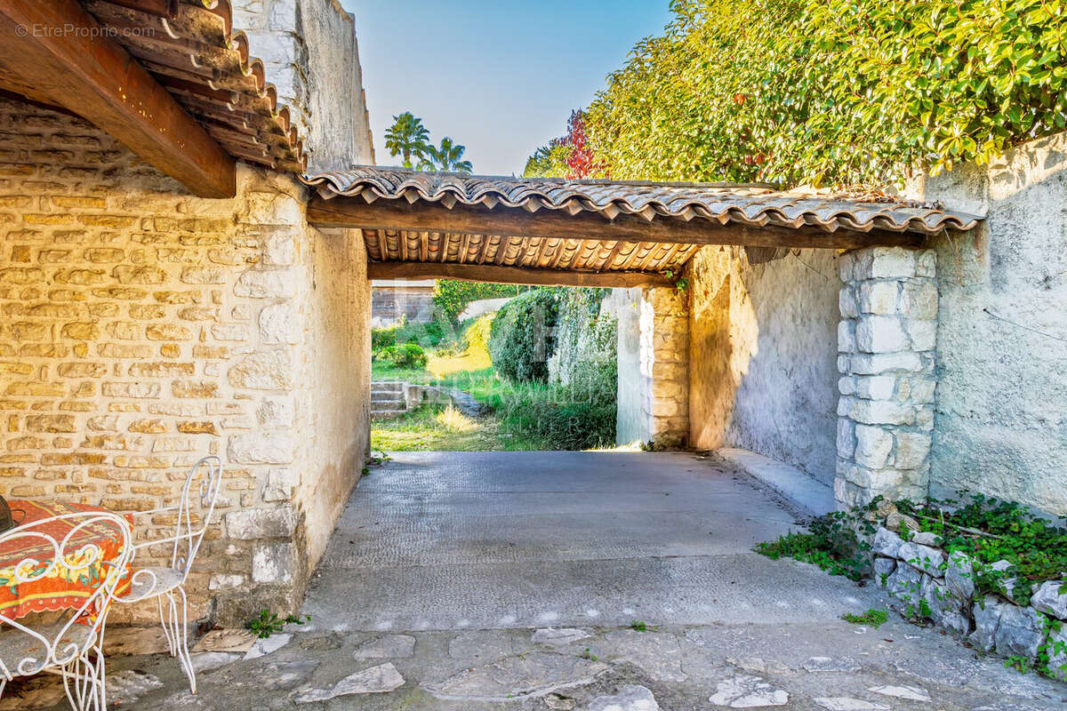 Maison à LA COLLE-SUR-LOUP