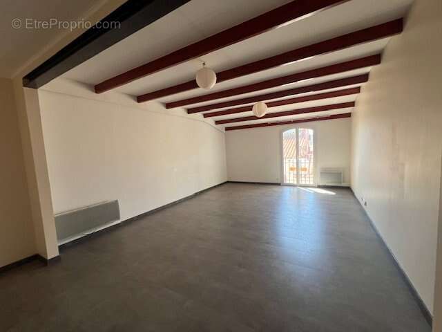 Belle appartement de 80m² plus terrasse avec garage privé pour 2 voitures fermées, proche de toutes commodité. - photo 6