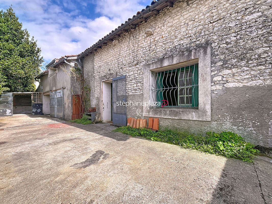 Maison à SEMUSSAC