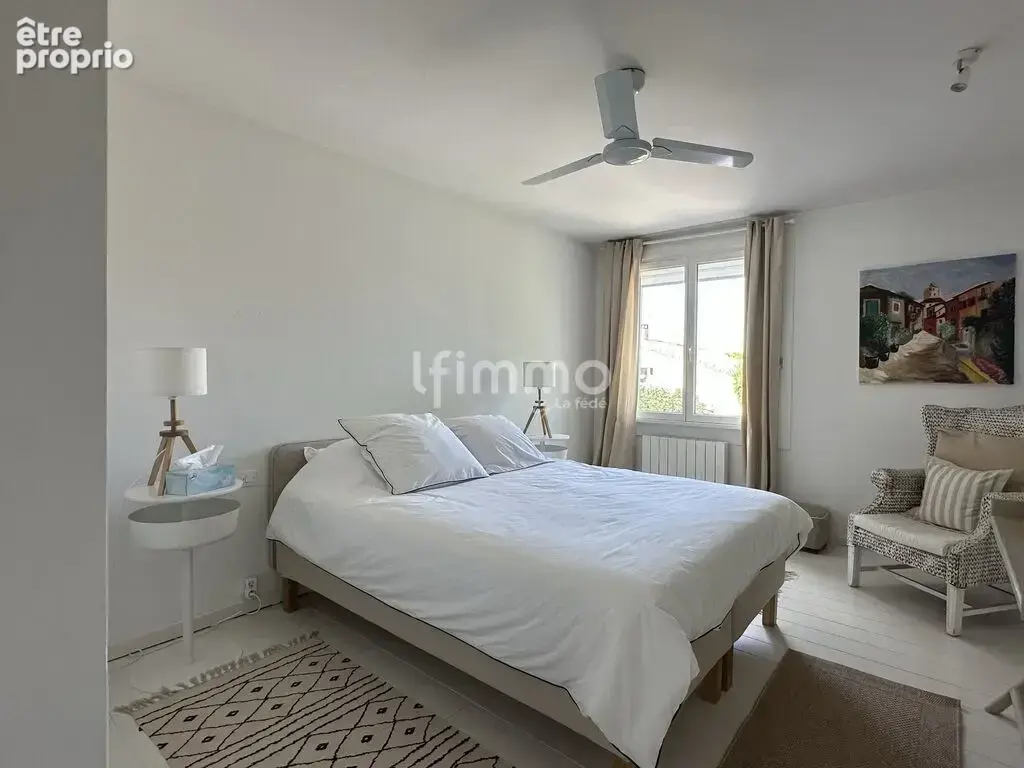 Maison familiale rénovée avec jardin et piscine - photo 12