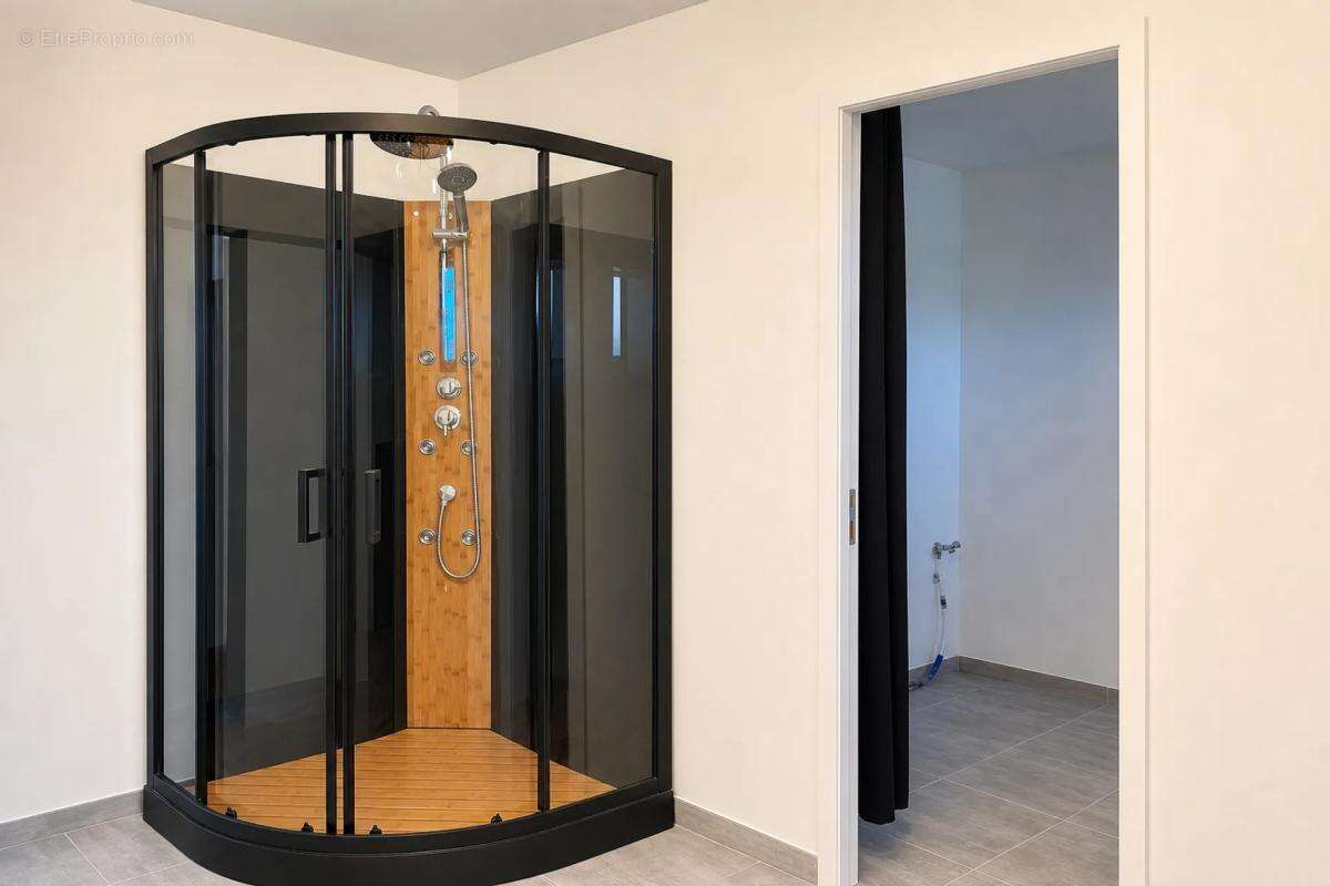 MAISON 2020, comme neuve, 124 m² à RUGLES - photo 9