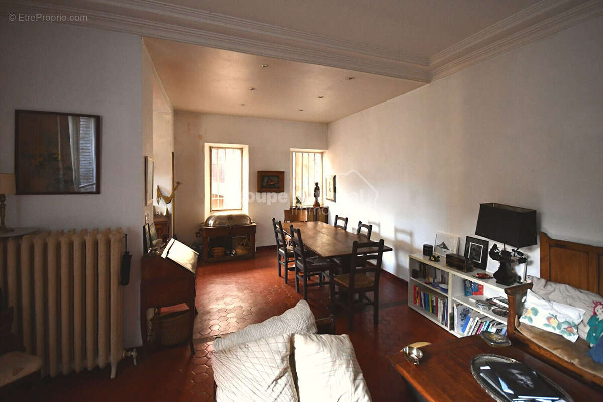 Maison 320 m² à Gonfaron  - photo 7