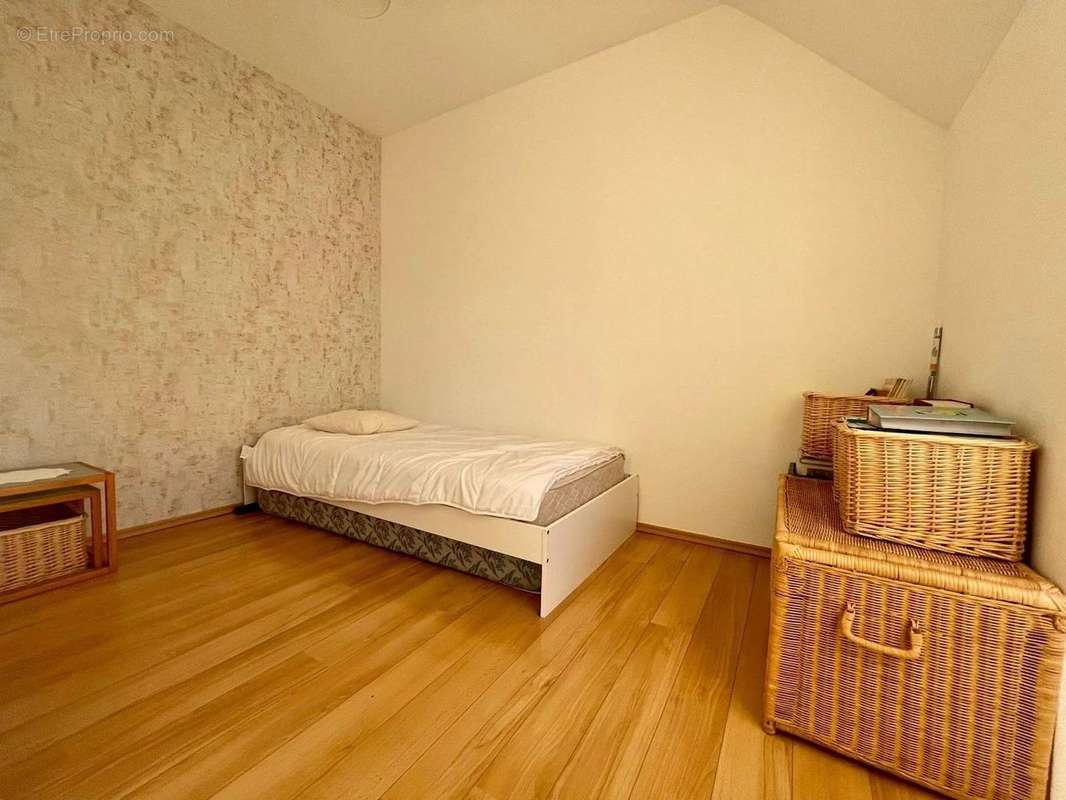 Maison à LE MESNIL-EN-THELLE