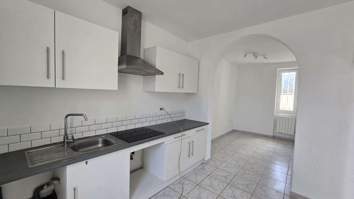 Maison à LE CASTELLET