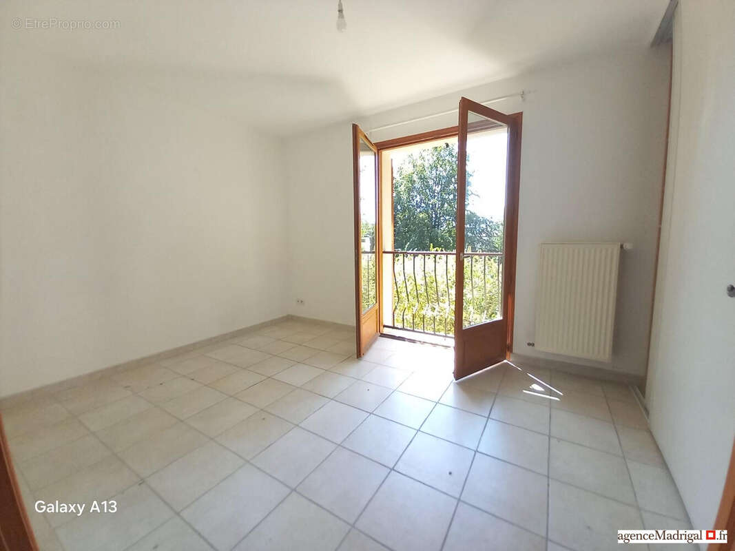 Maison 150 m² à Voiron  - photo 6