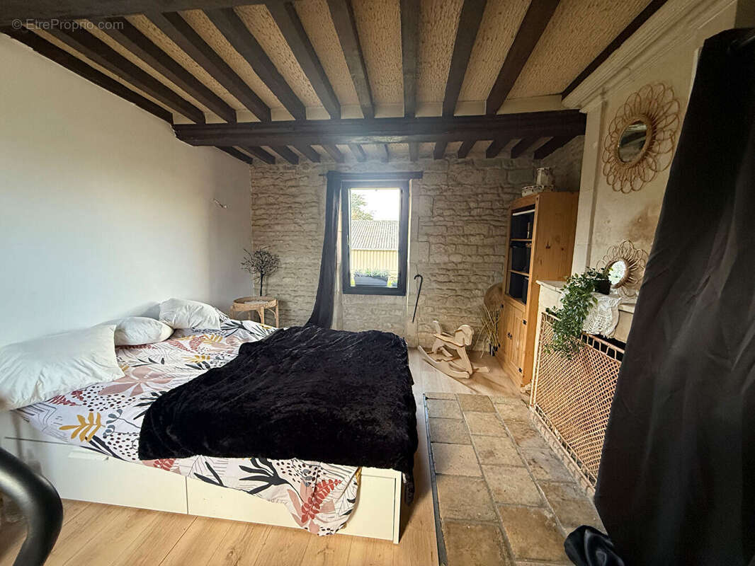 Maison à PERIERS-SUR-LE-DAN