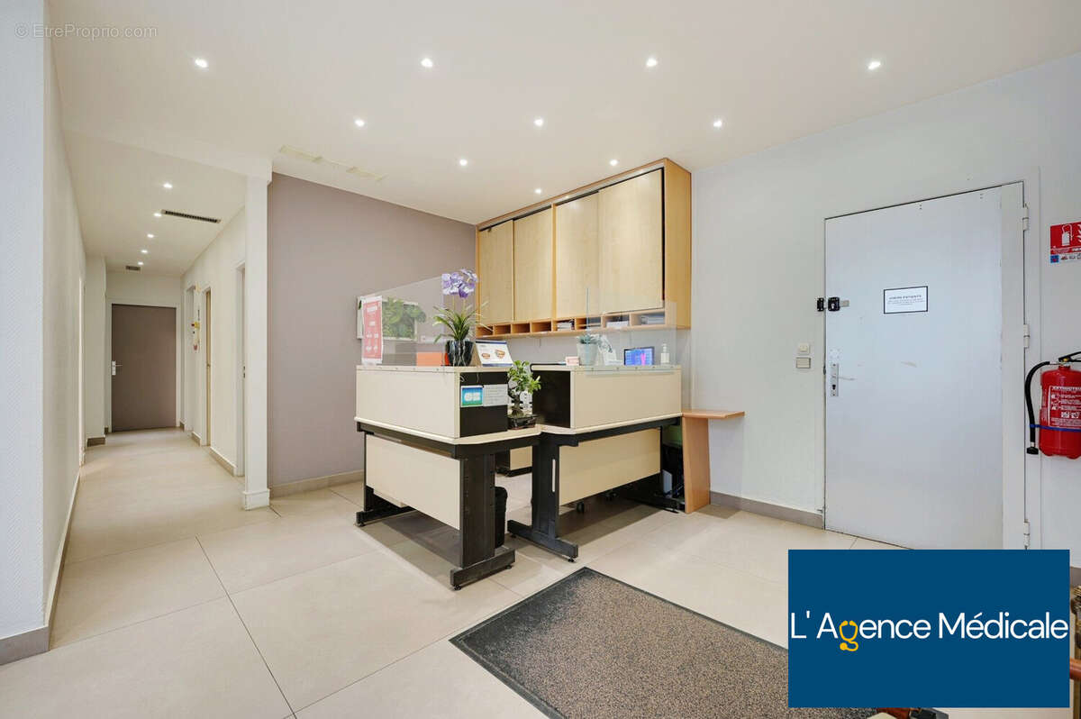 Commerce à PARIS-15E