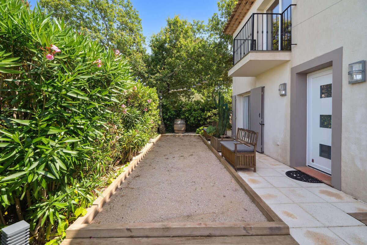 Photo 6 - Maison à COGOLIN