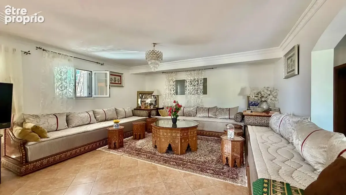 Maison d'exception vue mer de 250 m2 à Vallauris, sur terrain de 1500 m² avec possibilité d'extension - photo 6