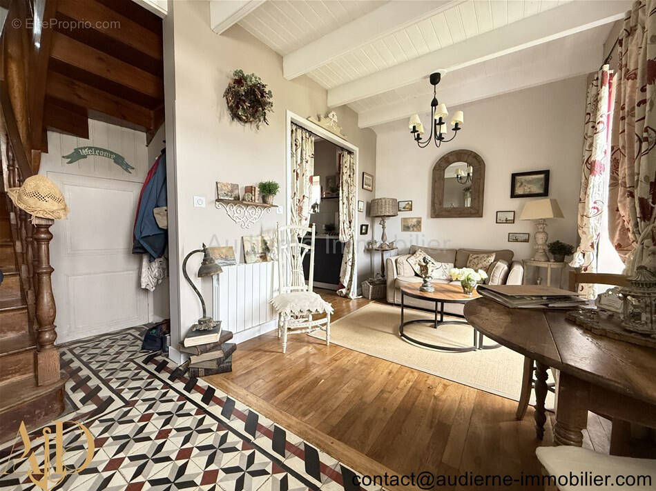 Maison à AUDIERNE