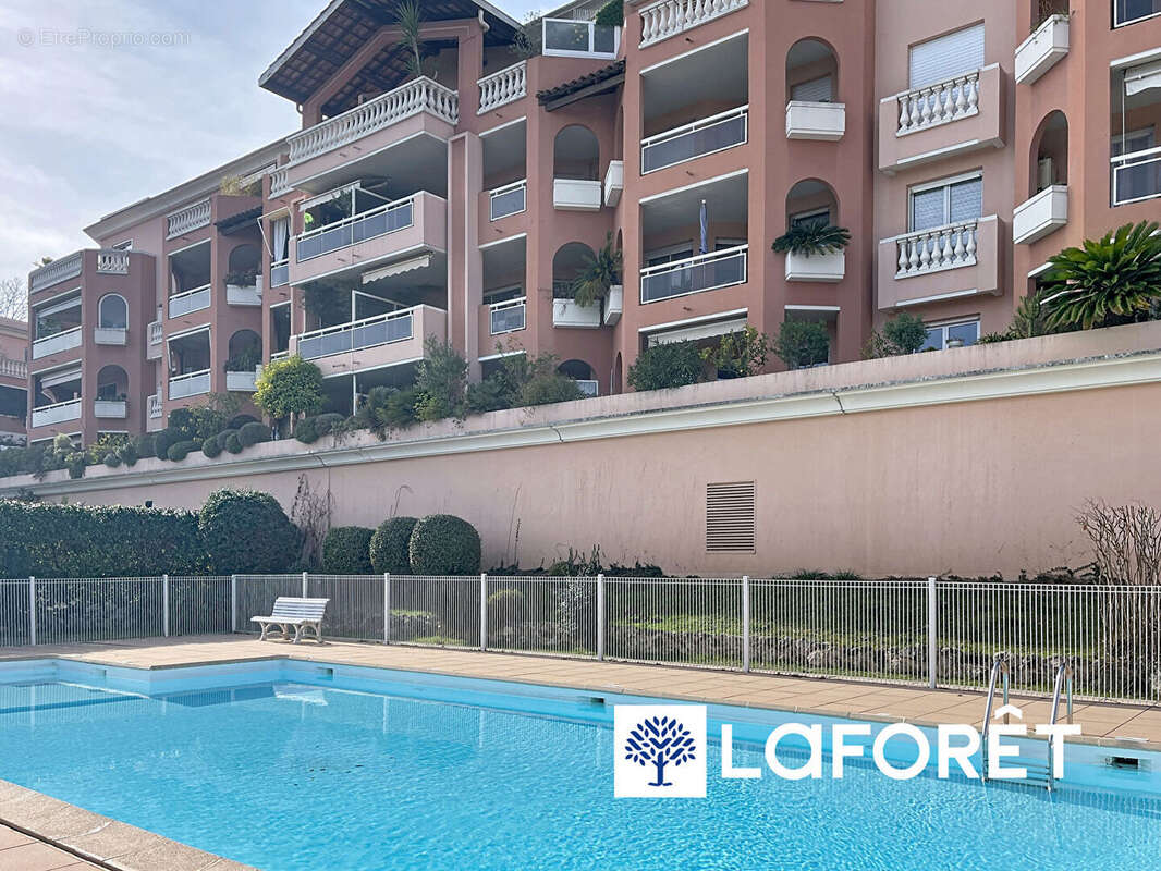 Appartement à VENCE