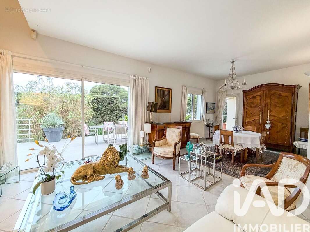 Photo 8 - Maison à SAINT-RAPHAEL