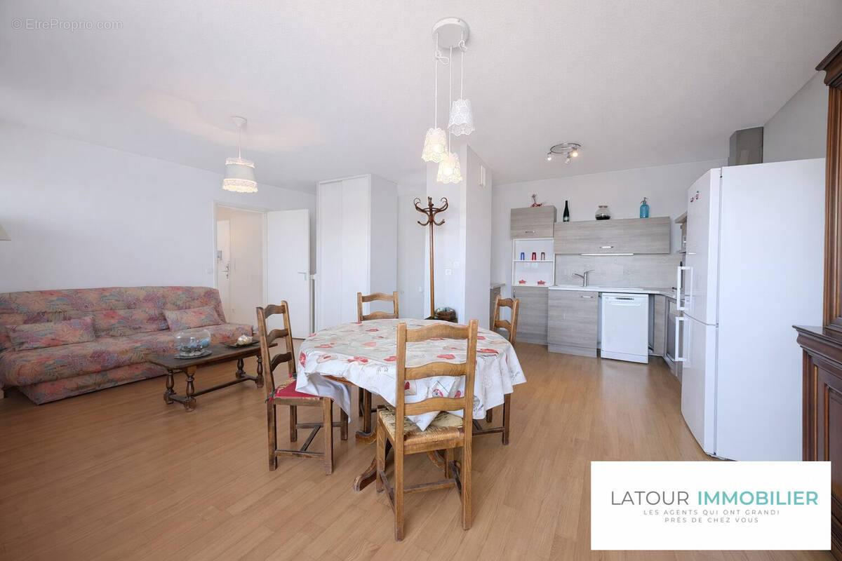 Appartement à L'ISLE-D'ABEAU