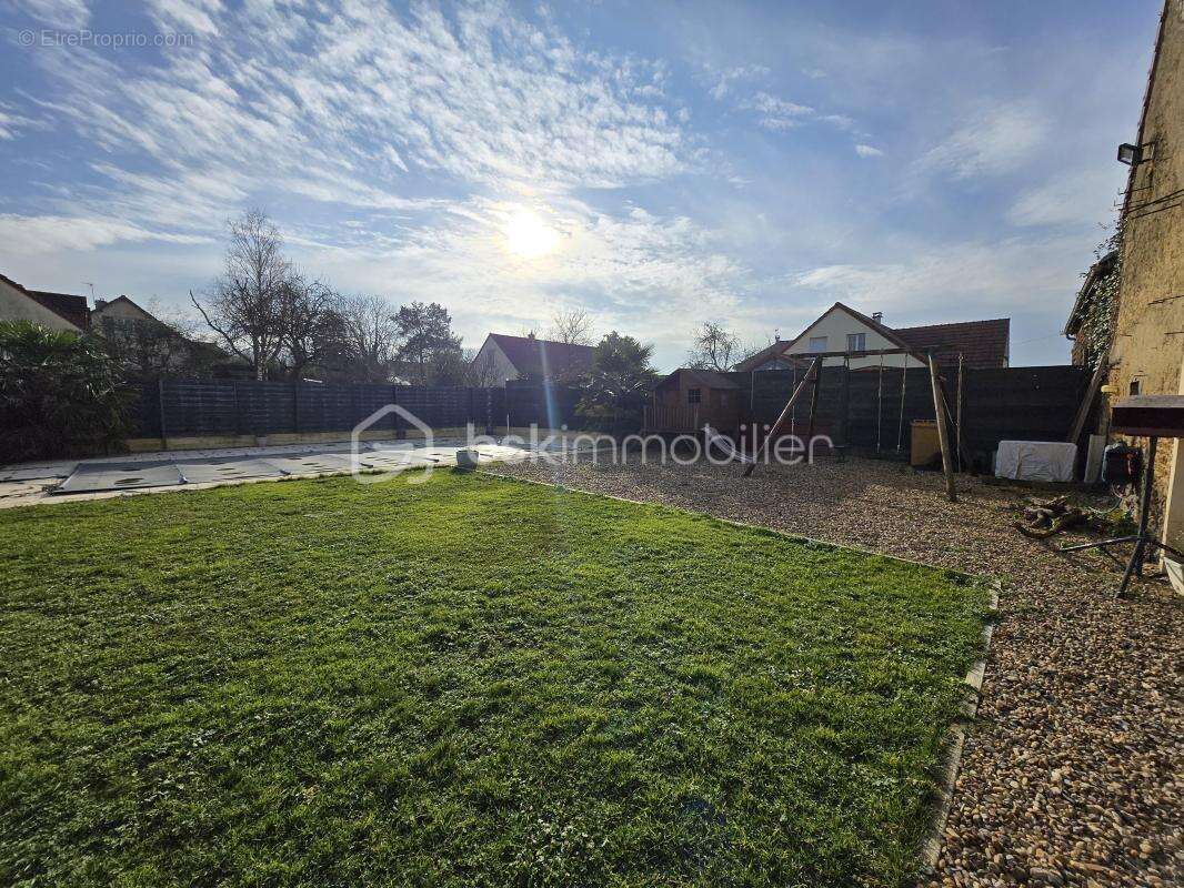 Magnifique Maison de Village de 251m² avec dépendances et piscine à Marzy - photo 30