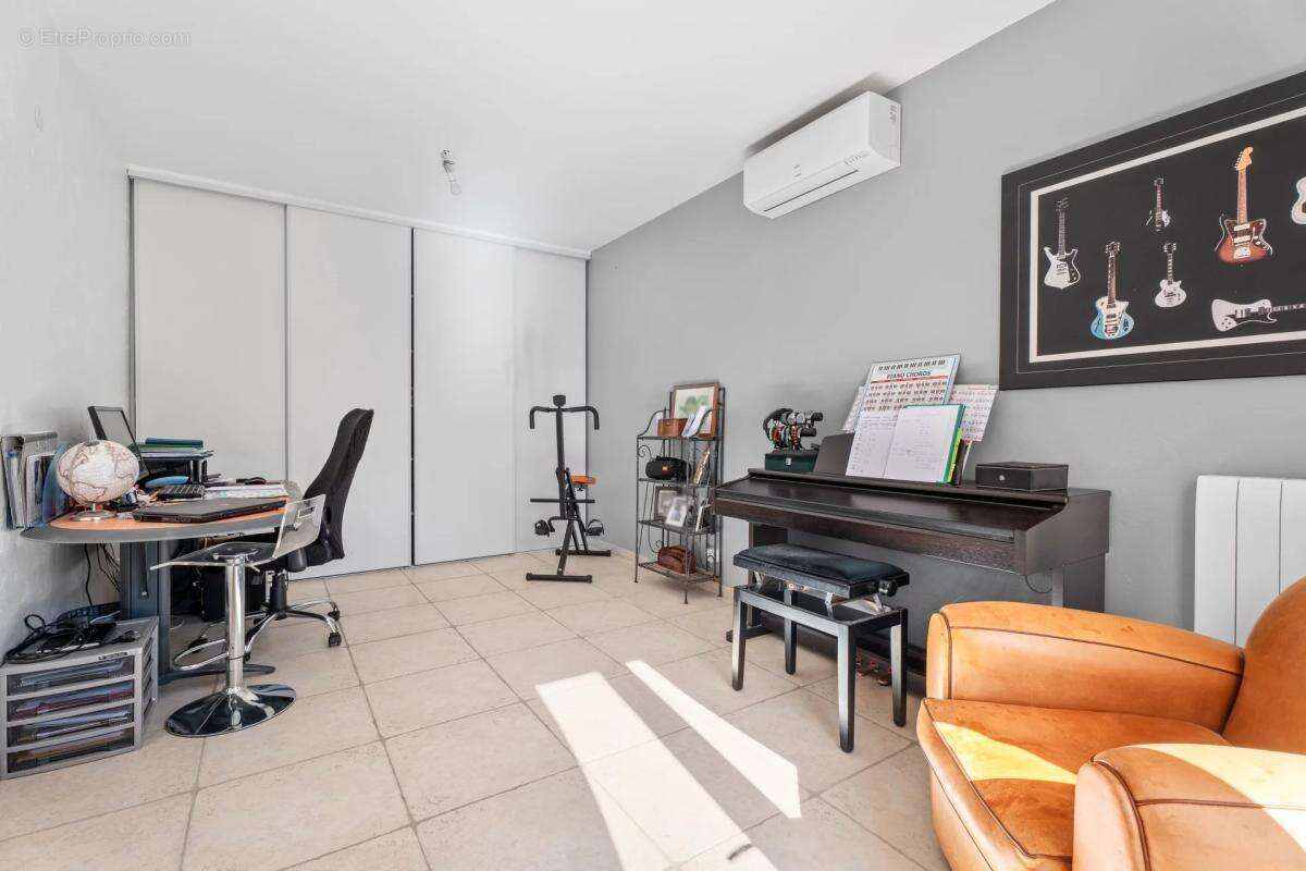 Maison à MOUANS-SARTOUX