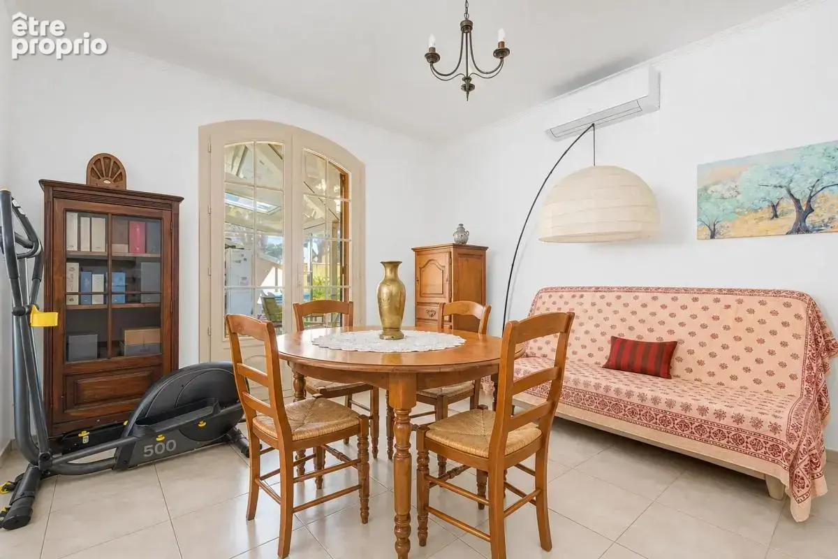 Appartement de 5 pièces de 143 m² avec belle terrasse  à Avignon - photo 6