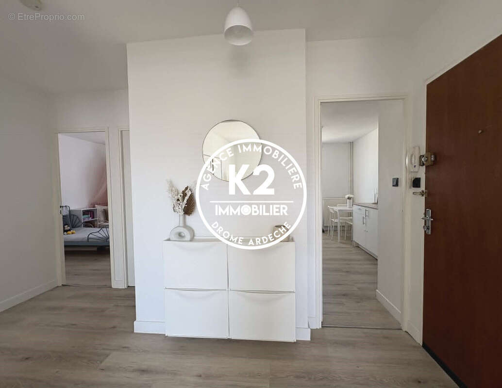 Appartement 61 m² à Montelimar  - photo 7