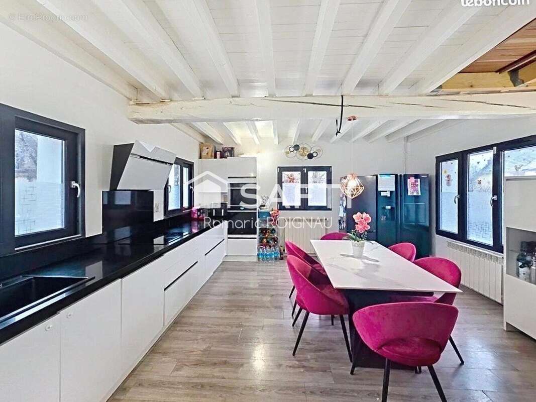 Photo 3 - Maison à MONTREUIL-AUX-LIONS