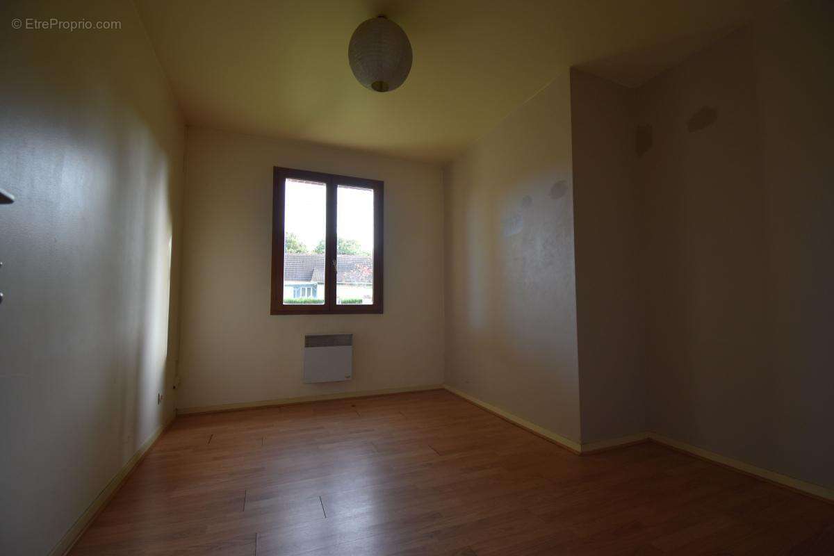 Maison à SAINT-SATUR