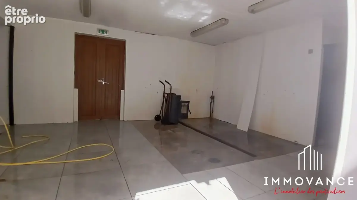 Commerce 704 m² à vendre à Frontignan (34110) - photo 6
