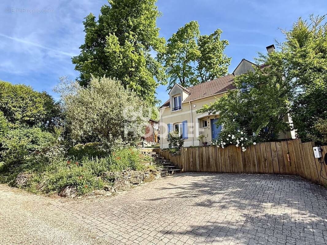 Maison à BRUEIL-EN-VEXIN