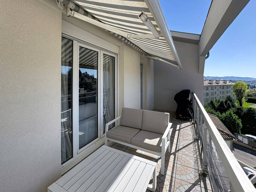 Appartement à SAINT-ETIENNE