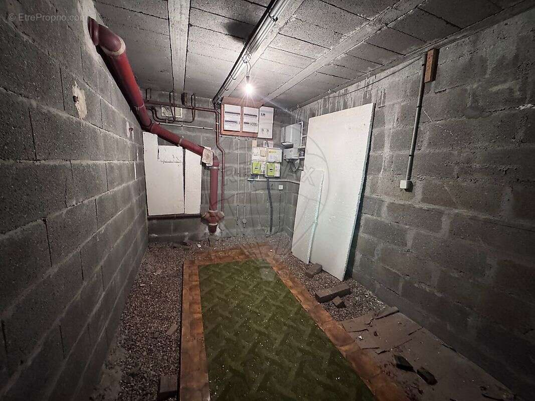 Maison à COULANGES-LES-NEVERS