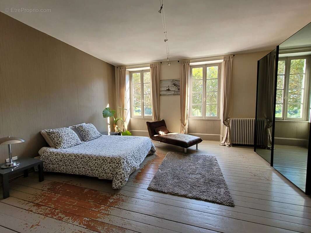 Appartement à SAINT-POURCAIN-SUR-SIOULE
