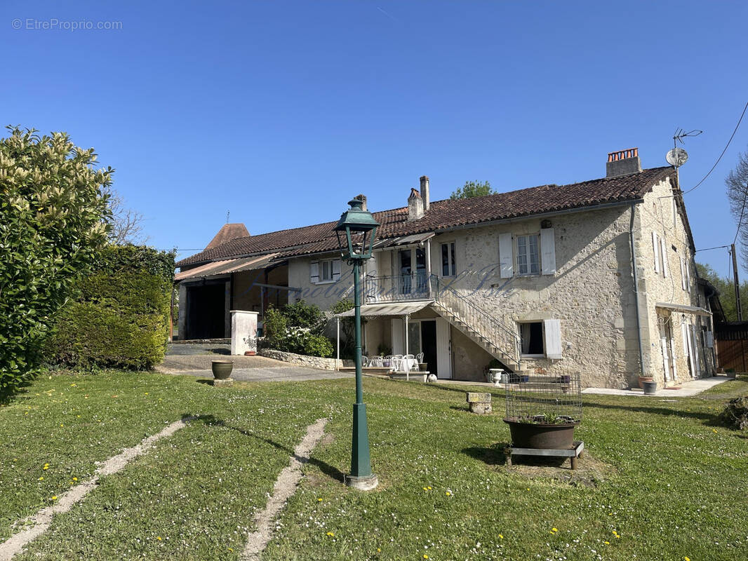 Maison à CHANTERAC