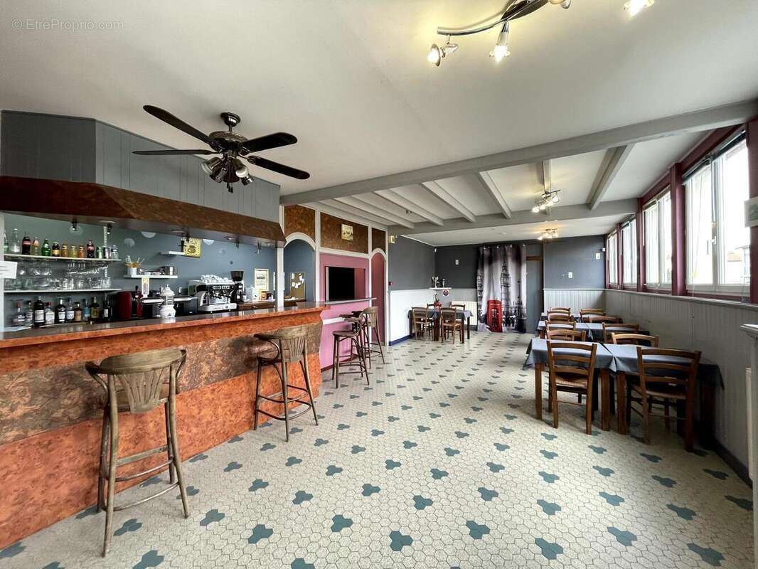 Photo 2 - Commerce à CABARIOT