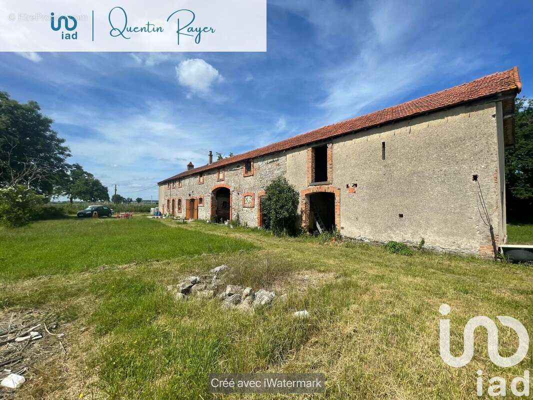 Maison 150 m² à Pierrefitte-Sur-Loire  - photo 2