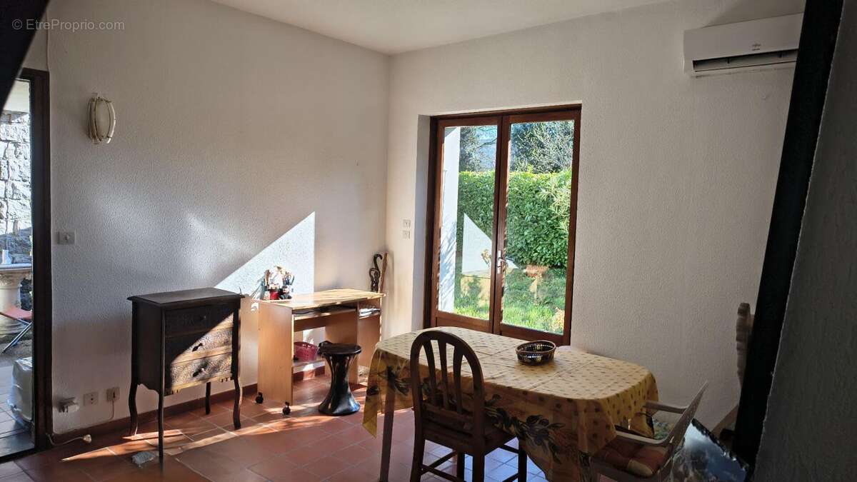 Maison à VALLON-PONT-D'ARC