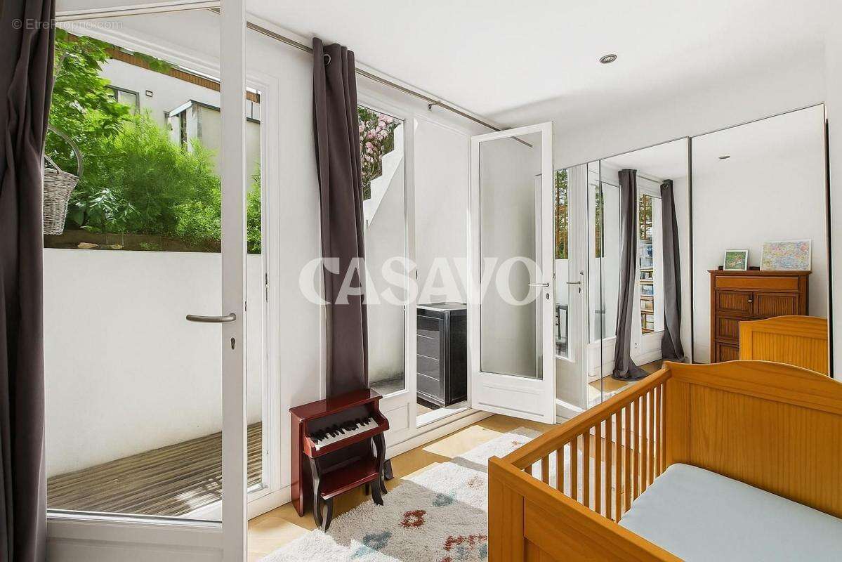 Vente Appartement 5 pièces de 100m² - 75018 Paris - photo 10