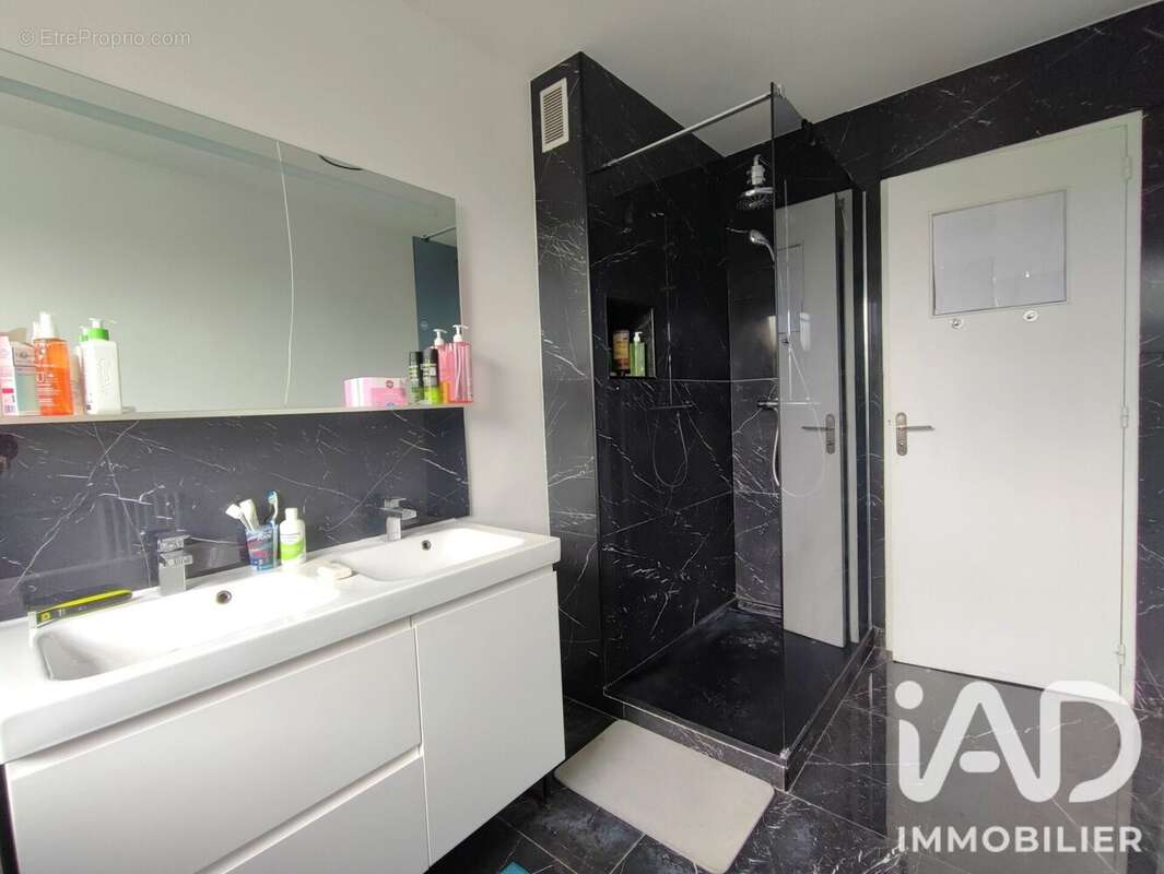 Appartement 75 m² à Pontoise  - photo 8