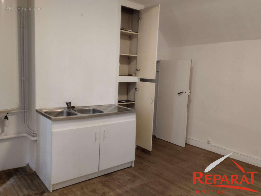 Appartement 186 m² à Juillac  - photo 4