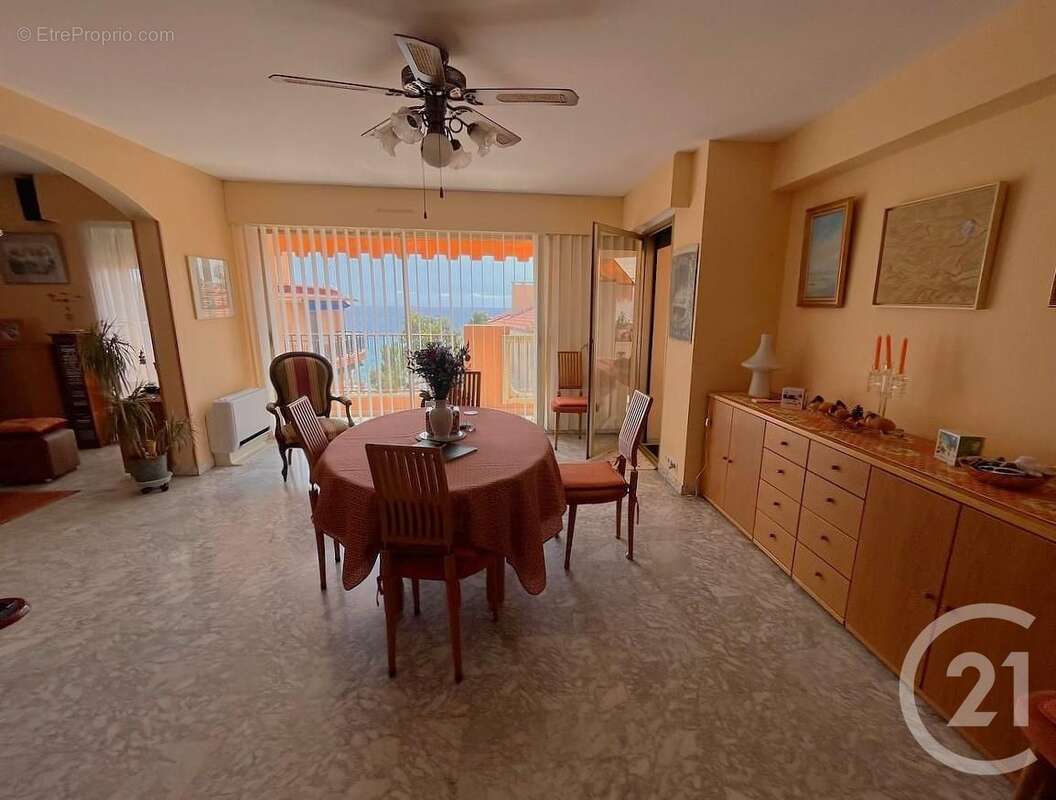 Appartement à ROQUEBRUNE-CAP-MARTIN