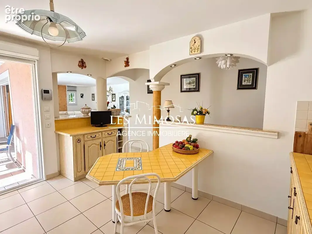 Fréjus – villa avec studio indépendant - garage - photo 17