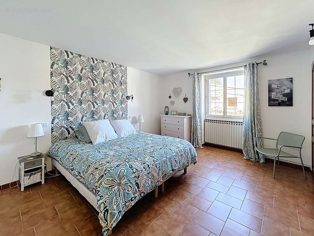 Maison à SAINT-MARTIN-DE-CASTILLON