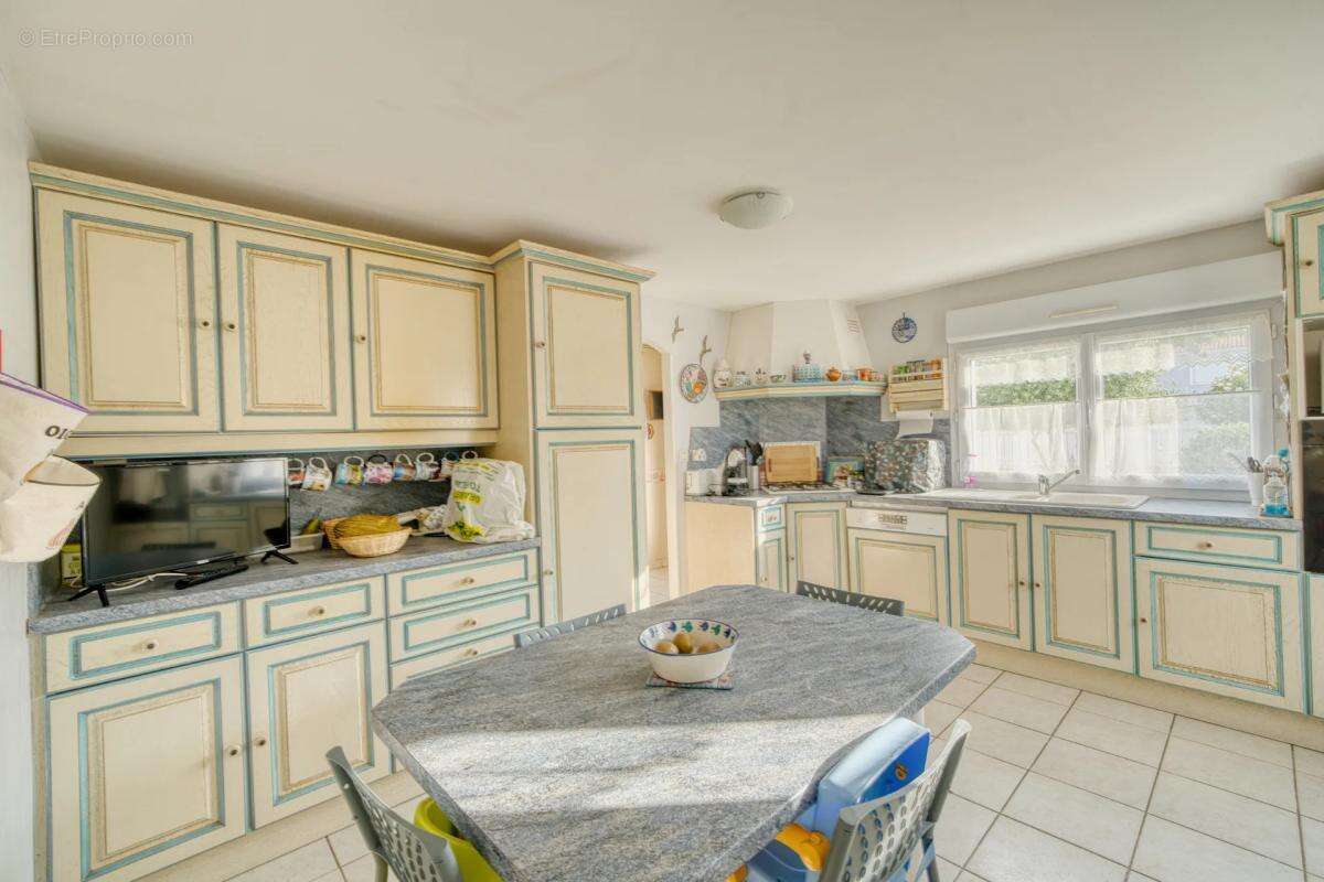 Maison de 6 pièces de 127 m² à Châtelaillon-Plage - photo 4