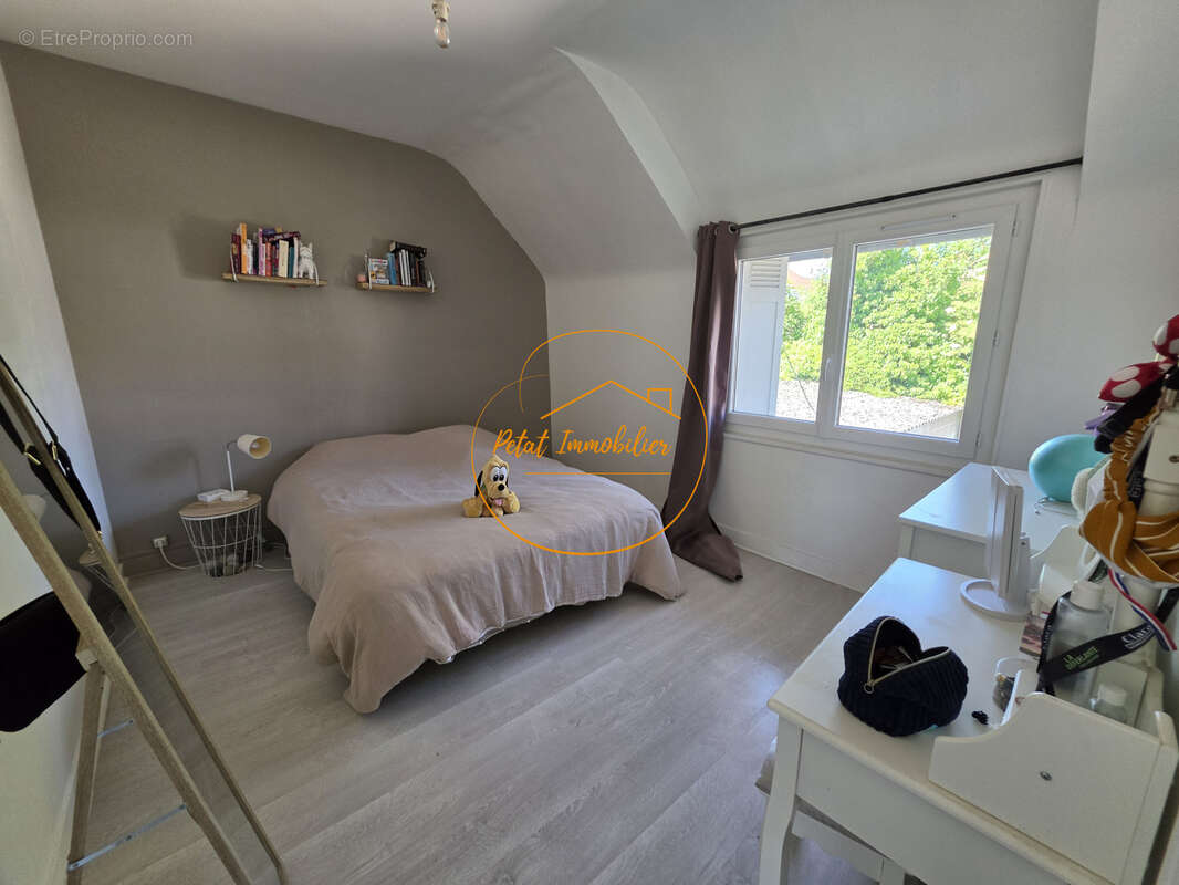 Appartement à SAINT-AY