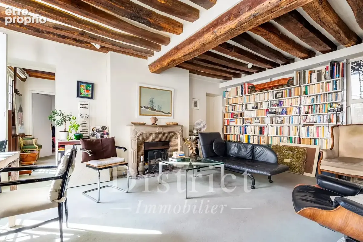 Ile Saint Louis. 5 pièces de 113m² en étage élevé avec ascenseur. - photo 5