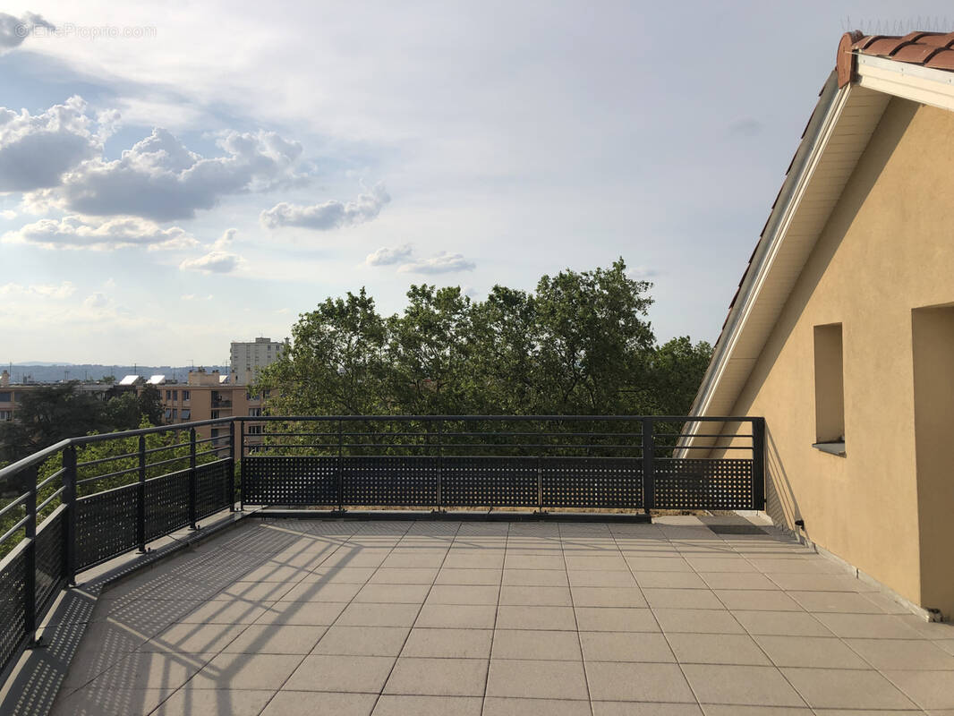 Appartement à VENISSIEUX