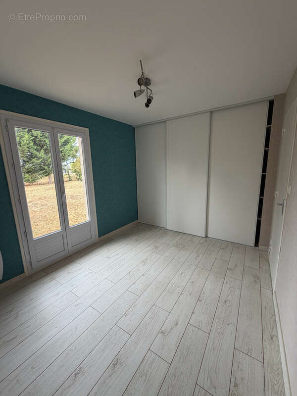 Maison à Pierrefitte/Loire - photo 13