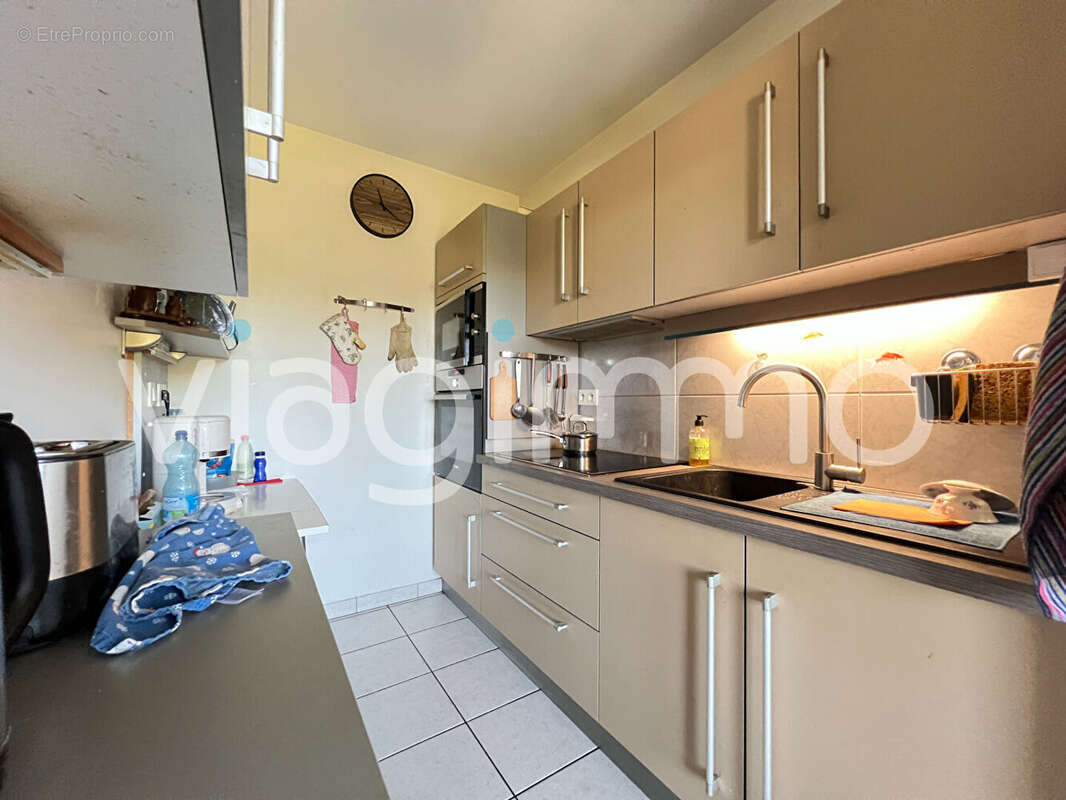 Appartement à PONT-DE-VEYLE