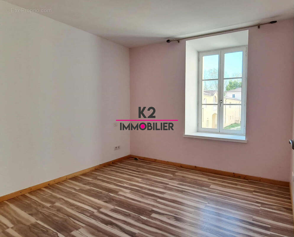 Appartement à MONTBOUCHER-SUR-JABRON
