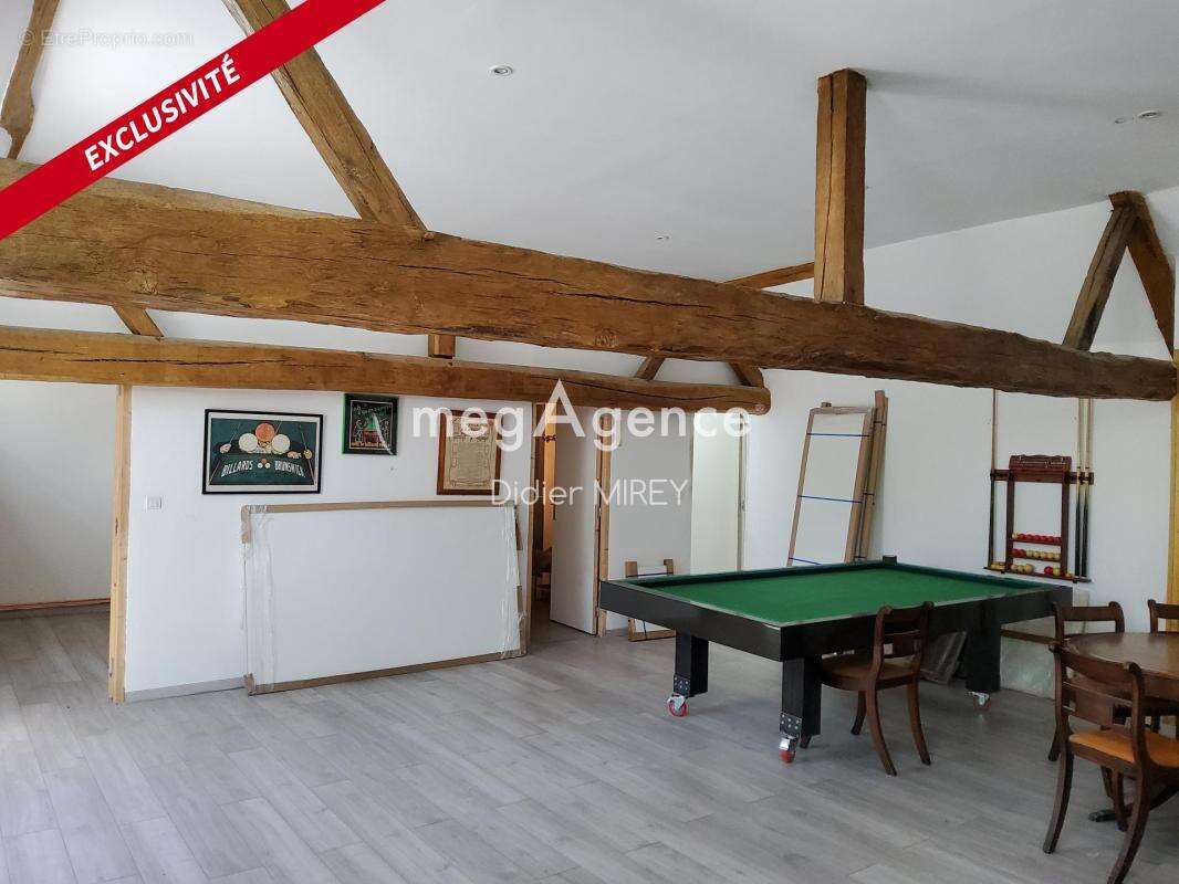 Propriété 10 pièces avec dépendances, grand terrain - photo 9