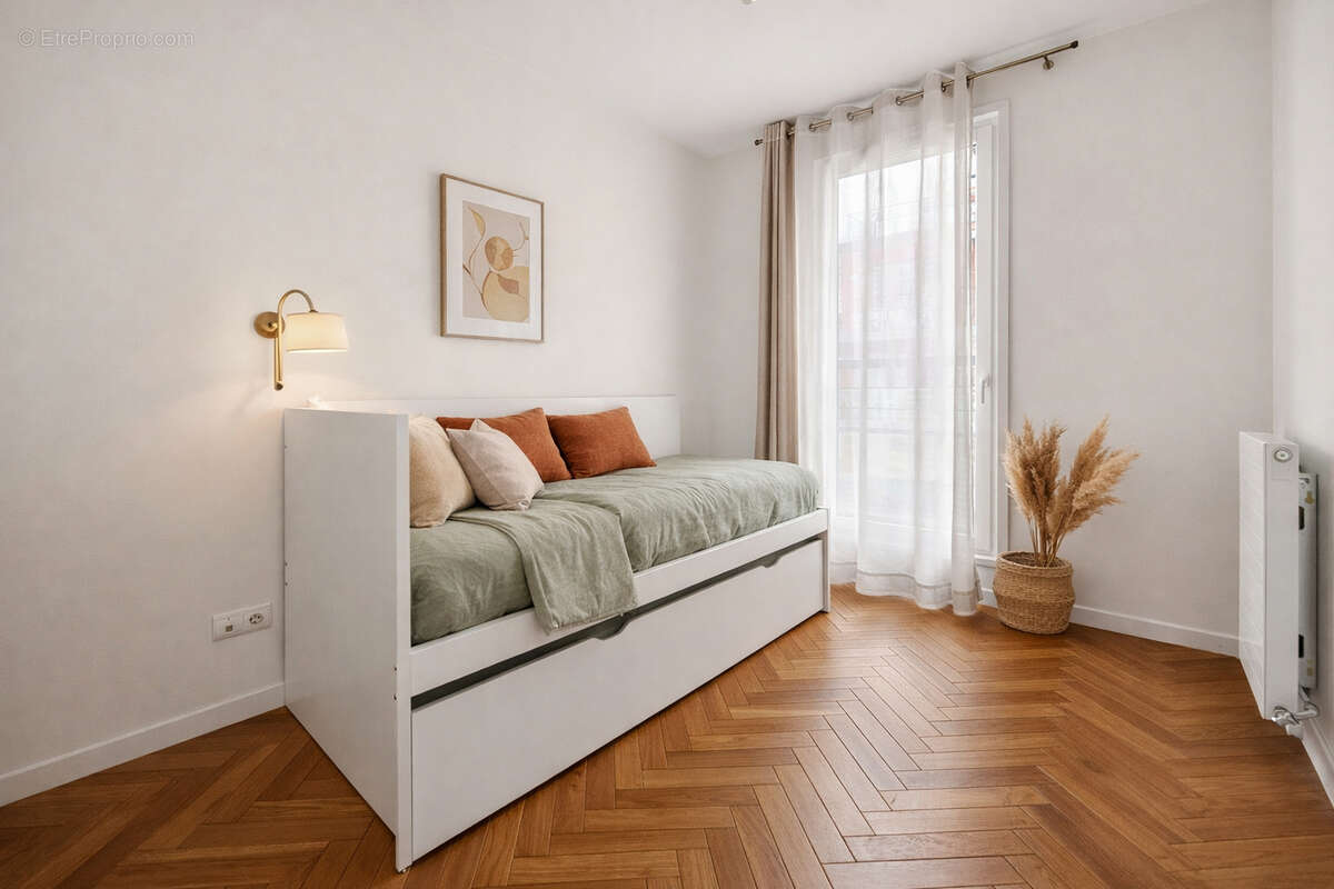 Appartement à PARIS-11E